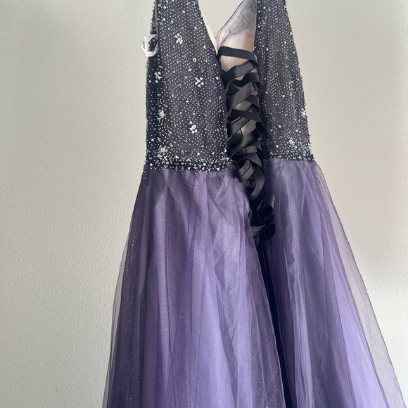 Purple prom dress - Picture 3 of 3